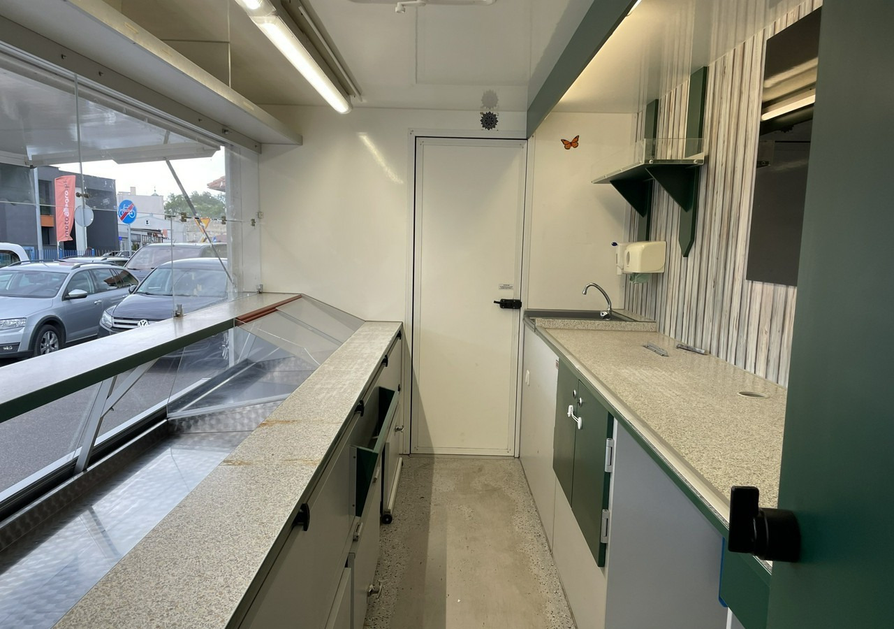 Pojízdná prodejna Renault Master Autosklep Gastronomiczny Food Truck Foodtruck sklep W-zasil 2015: obrázek 18