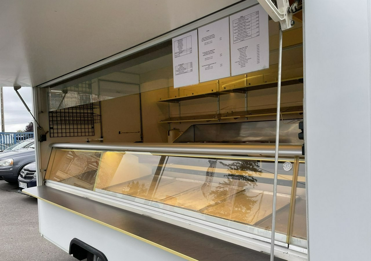 Renault Master Autosklep Wędli-pie Gastronomiczny Food Truck Foodtruck Sklep bar 20 - Pojízdná prodejna: obrázek 2 Renault Master Autosklep Wędli-pie Gastronomiczny Food Truck Foodtruck Sklep bar 20 - Pojízdná prodejna: obrázek 2