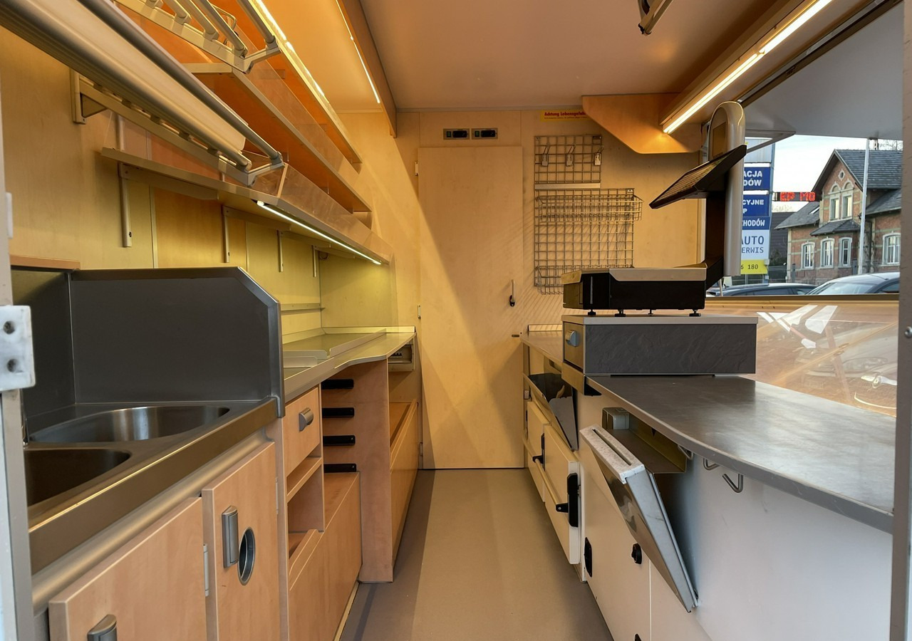 Renault Master Autosklep Wędlin Gastronomiczny Food Truck Foodtruck sklep BORCO 201 - Pojízdná prodejna: obrázek 2 Renault Master Autosklep Wędlin Gastronomiczny Food Truck Foodtruck sklep BORCO 201 - Pojízdná prodejna: obrázek 2