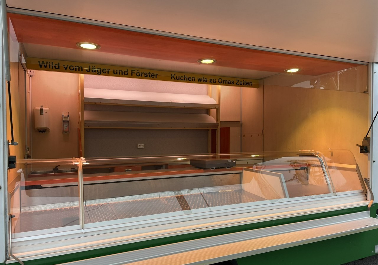 Renault Master Autosklep wędlin Gastronomiczny Food Truck Foodtruck Sklep Borco 200 - Pojízdná prodejna: obrázek 3 Renault Master Autosklep wędlin Gastronomiczny Food Truck Foodtruck Sklep Borco 200 - Pojízdná prodejna: obrázek 3