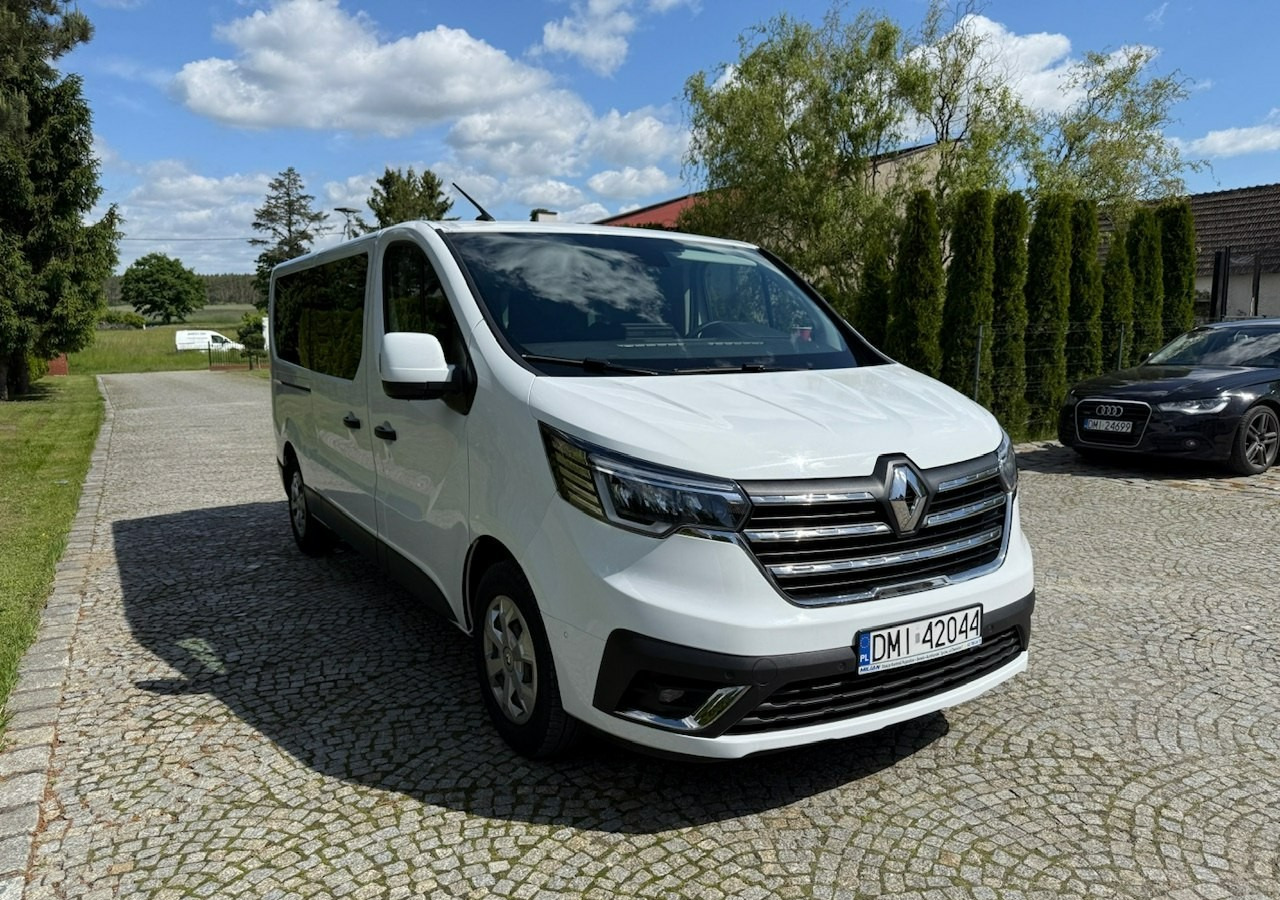 Renault Trafic III 2.0dci 110KM L2H1 LONG 9-osobowy 2xKlima Navi Kamera 2022 - Osobní auto: obrázek 5 Renault Trafic III 2.0dci 110KM L2H1 LONG 9-osobowy 2xKlima Navi Kamera 2022 - Osobní auto: obrázek 5