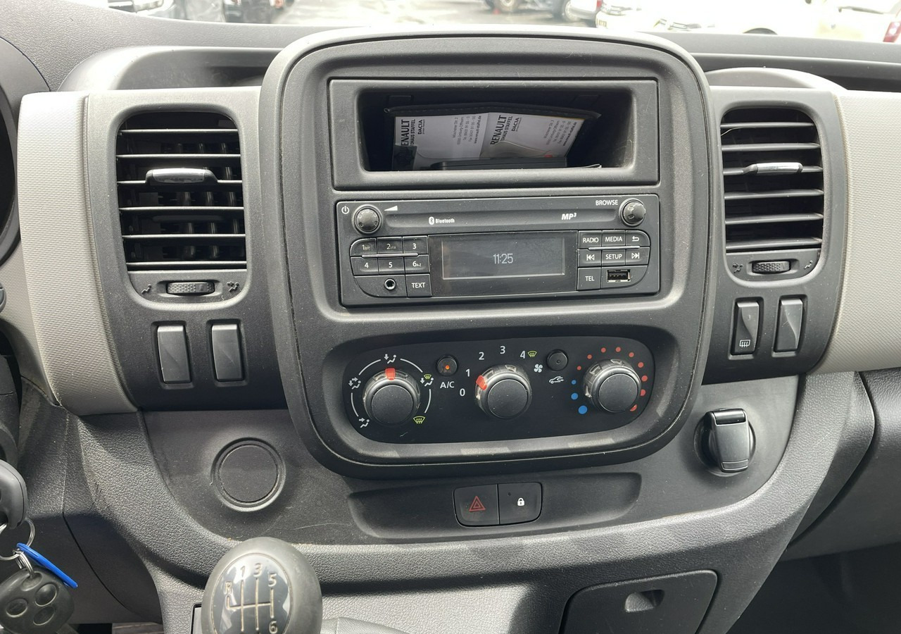 Renault Trafic Renault Trafic 1.6-120KM Klima 2018 - Furgon: obrázek 3 Renault Trafic Renault Trafic 1.6-120KM Klima 2018 - Furgon: obrázek 3