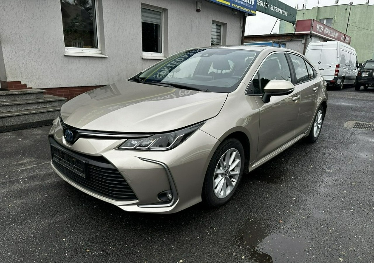 Toyota Corolla XII Corolla Sedan 1.8 Hybrid 98KM Comfort Salon PL 2022 - Sedan: obrázek 2 Toyota Corolla XII Corolla Sedan 1.8 Hybrid 98KM Comfort Salon PL 2022 - Sedan: obrázek 2