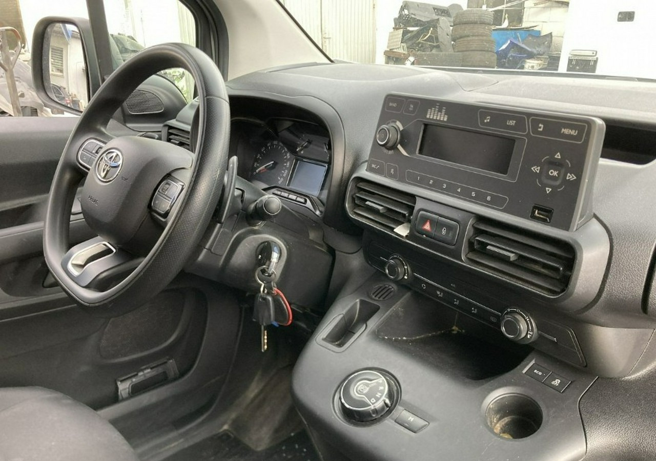 Toyota Inny Toyota Toyota Proace City Maxi - 5 osob Automat Klima Salon PL Model 2021 - Furgon: obrázek 2 Toyota Inny Toyota Toyota Proace City Maxi - 5 osob Automat Klima Salon PL Model 2021 - Furgon: obrázek 2