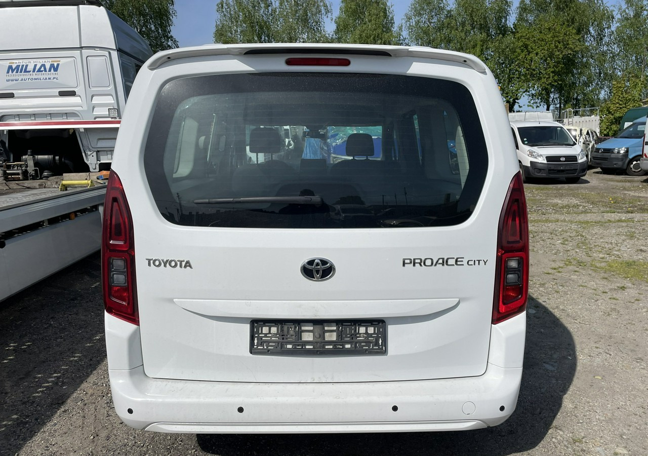 Osobní auto Toyota ProAce Proace City Verso Toyota Proace City Verso Long 1.5 D-4D Business 2021Salon: obrázek 20