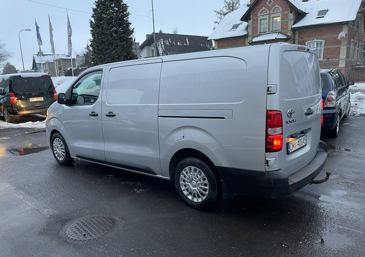 Toyota Proace Toyota ProAce 2.0-122KM Max -Long Klima 2x boczne drzwi Salon PL - Furgon: obrázek 4 Toyota Proace Toyota ProAce 2.0-122KM Max -Long Klima 2x boczne drzwi Salon PL - Furgon: obrázek 4