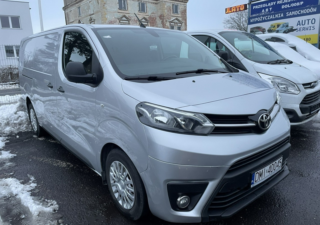 Toyota Proace Toyota ProAce 2.0-122KM Max -Long Klima 2x boczne drzwi Salon PL - Furgon: obrázek 3 Toyota Proace Toyota ProAce 2.0-122KM Max -Long Klima 2x boczne drzwi Salon PL - Furgon: obrázek 3