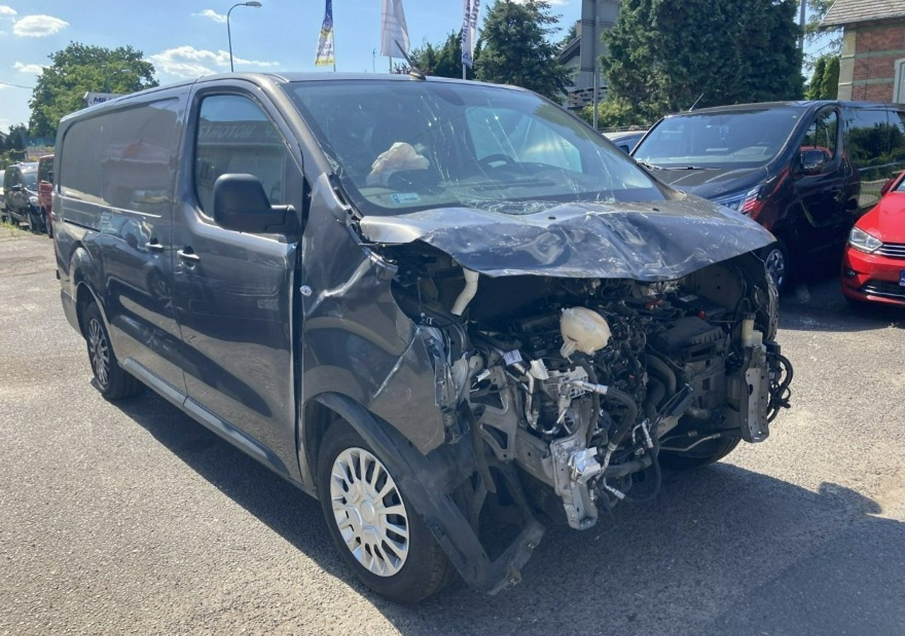 Toyota Proace Toyota Proace Maxi Klima 2020 Salon PL - Furgon: obrázek 3 Toyota Proace Toyota Proace Maxi Klima 2020 Salon PL - Furgon: obrázek 3