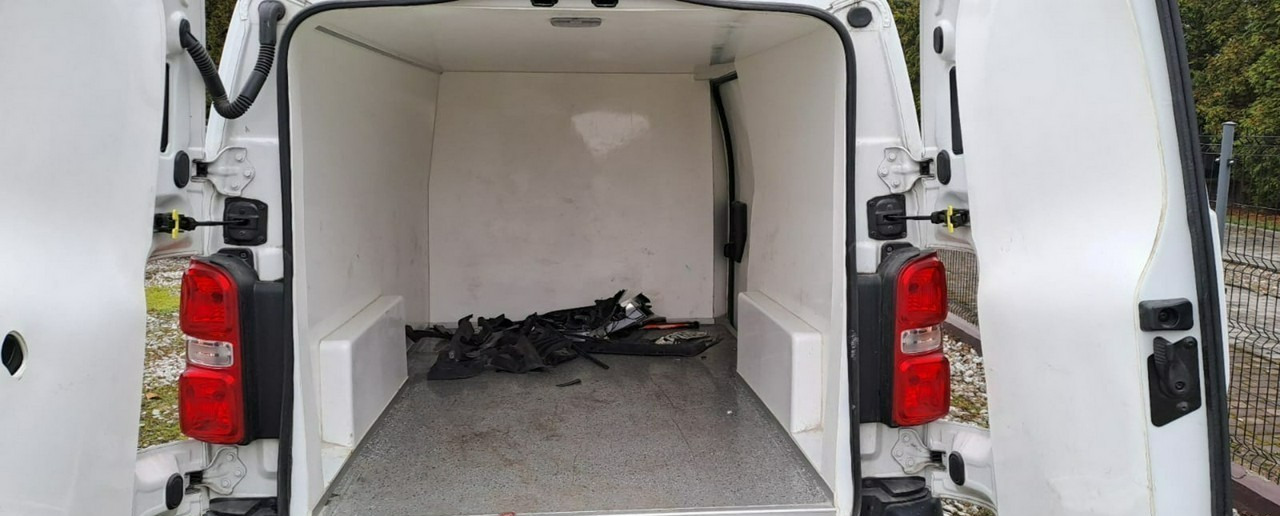 Toyota Proace Toyota Proace Maxi Klima chlodnia izoterma 2020 Salon PL - Chladící dodávka: obrázek 2 Toyota Proace Toyota Proace Maxi Klima chlodnia izoterma 2020 Salon PL - Chladící dodávka: obrázek 2