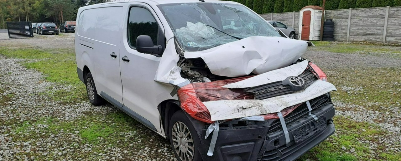 Toyota Proace Toyota Proace Maxi Klima chlodnia izoterma 2020 Salon PL - Chladící dodávka: obrázek 4 Toyota Proace Toyota Proace Maxi Klima chlodnia izoterma 2020 Salon PL - Chladící dodávka: obrázek 4