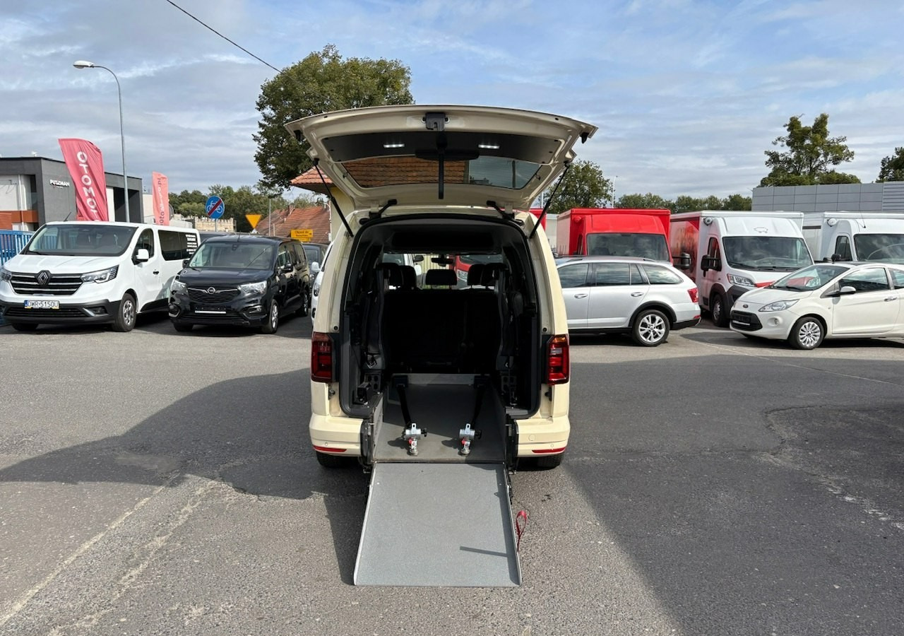 Volkswagen Caddy III Caddy 2.0-150 Niepełnosprawnych inwalida rampa Bogate wyposażeniePFR - Kombi: obrázek 3 Volkswagen Caddy III Caddy 2.0-150 Niepełnosprawnych inwalida rampa Bogate wyposażeniePFR - Kombi: obrázek 3