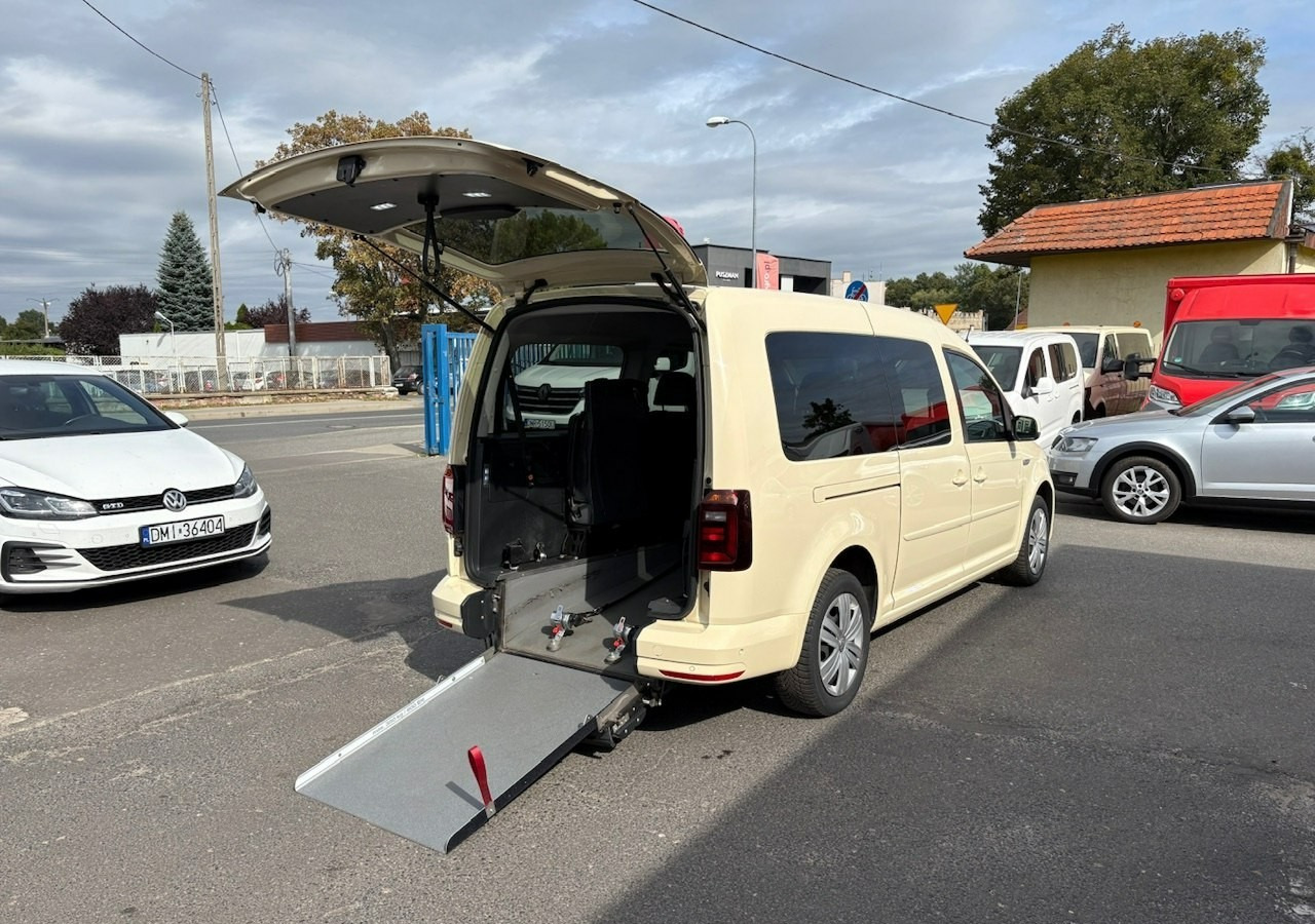 Volkswagen Caddy III Caddy 2.0-150 Niepełnosprawnych inwalida rampa Bogate wyposażeniePFR - Kombi: obrázek 4 Volkswagen Caddy III Caddy 2.0-150 Niepełnosprawnych inwalida rampa Bogate wyposażeniePFR - Kombi: obrázek 4