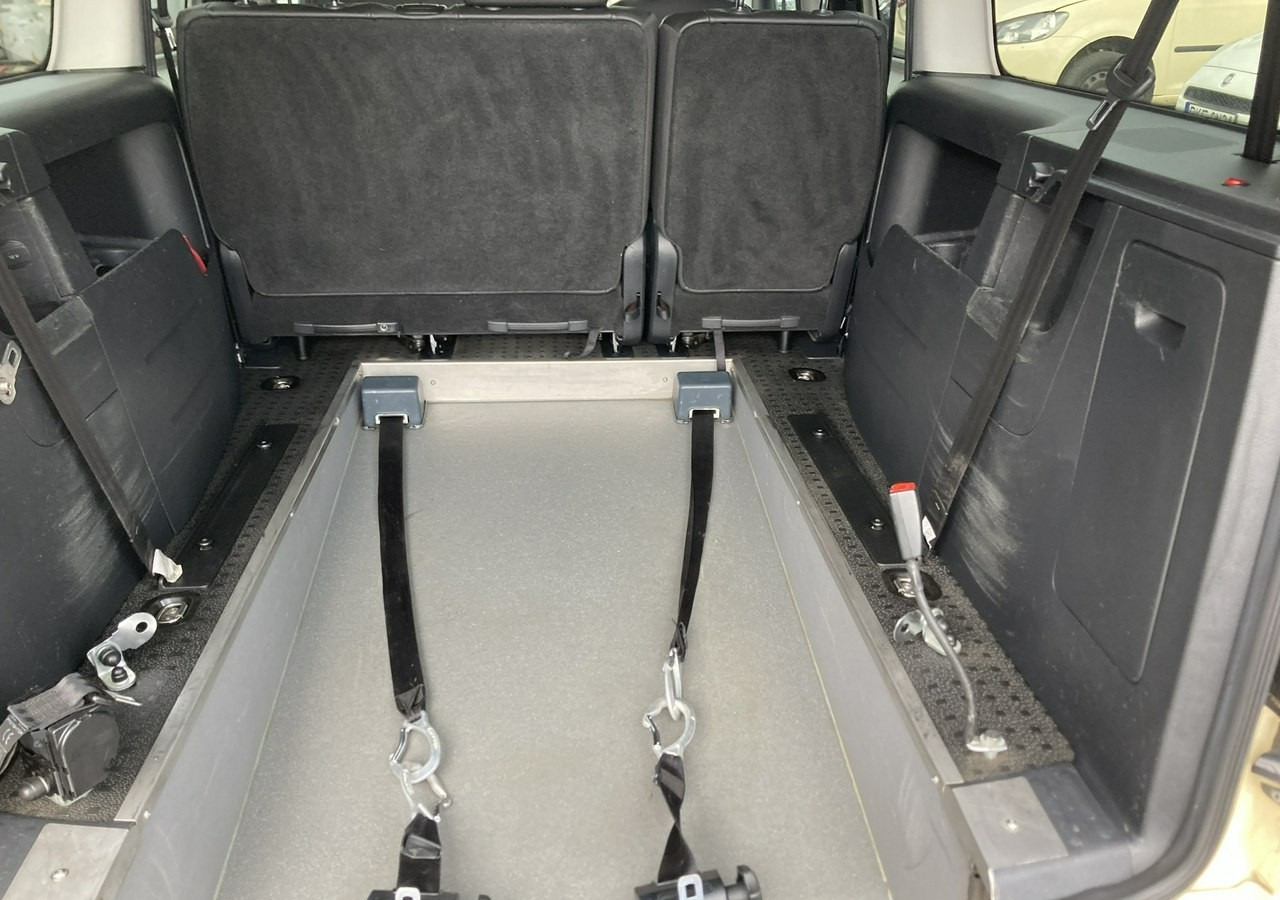 Volkswagen Caddy III Caddy 2.0 dla Niepełnosprawnych inwalida rampa Model 2020 Pfron - Osobní auto: obrázek 4 Volkswagen Caddy III Caddy 2.0 dla Niepełnosprawnych inwalida rampa Model 2020 Pfron - Osobní auto: obrázek 4