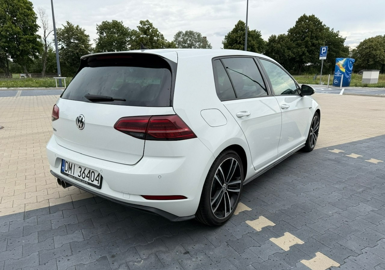 Volkswagen Golf VII GTD 2.0TDI 184KM FullLed Navi Klimatronik ACC Asystenci - Sedan: obrázek 4 Volkswagen Golf VII GTD 2.0TDI 184KM FullLed Navi Klimatronik ACC Asystenci - Sedan: obrázek 4