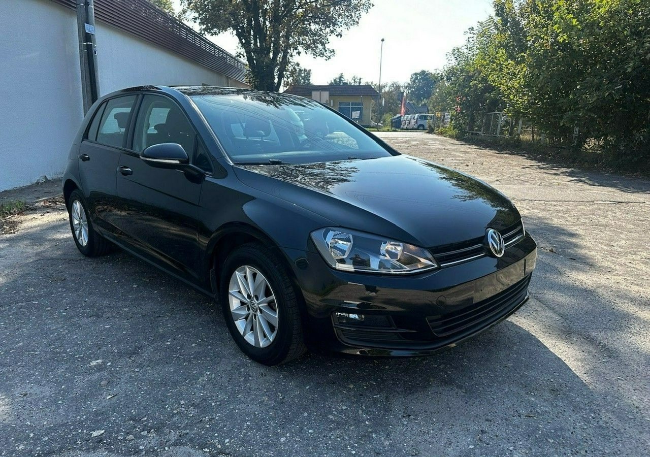 Volkswagen Golf VII VII 1,6 TDI 110KM 153TKM Klimatronik Navi Alu PDC 2015 Bez wkładu fi - Hatchback: obrázek 1 Volkswagen Golf VII VII 1,6 TDI 110KM 153TKM Klimatronik Navi Alu PDC 2015 Bez wkładu fi - Hatchback: obrázek 1
