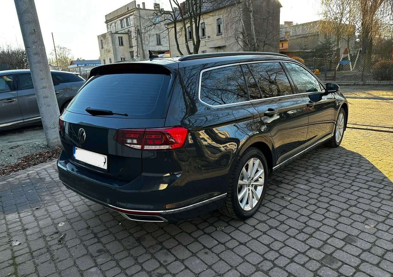 Volkswagen Passat B8 GTE 1.4TSI 218KM Hybryda Plug-in zasięg 50km Panorama*Navi*Skóra*FV2 - Osobní auto: obrázek 5 Volkswagen Passat B8 GTE 1.4TSI 218KM Hybryda Plug-in zasięg 50km Panorama*Navi*Skóra*FV2 - Osobní auto: obrázek 5