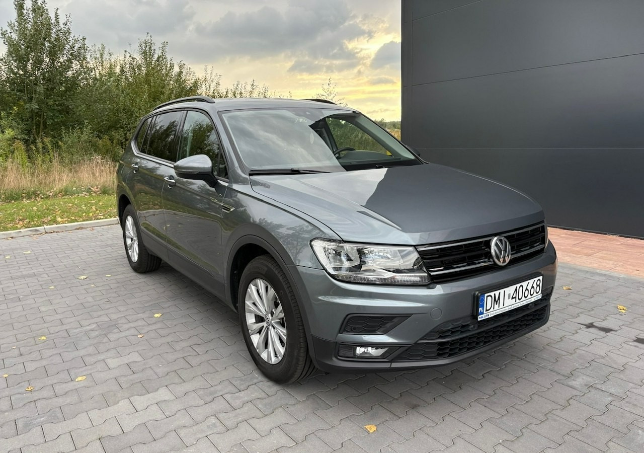 Volkswagen Tiguan II 1,4TSI 150KM 65tyśkm 7osobowy Comfort Tempomat ACC Klima Alu 2018 - SUV: obrázek 2 Volkswagen Tiguan II 1,4TSI 150KM 65tyśkm 7osobowy Comfort Tempomat ACC Klima Alu 2018 - SUV: obrázek 2