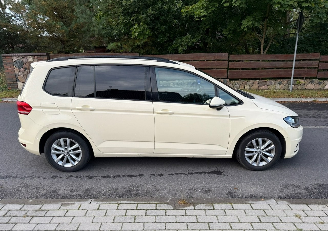Volkswagen Touran III 2.0 TDI DSG 120 KM Automat 7osobowy Klima Skóra Full Serwis 2020 - Kombi: obrázek 2 Volkswagen Touran III 2.0 TDI DSG 120 KM Automat 7osobowy Klima Skóra Full Serwis 2020 - Kombi: obrázek 2