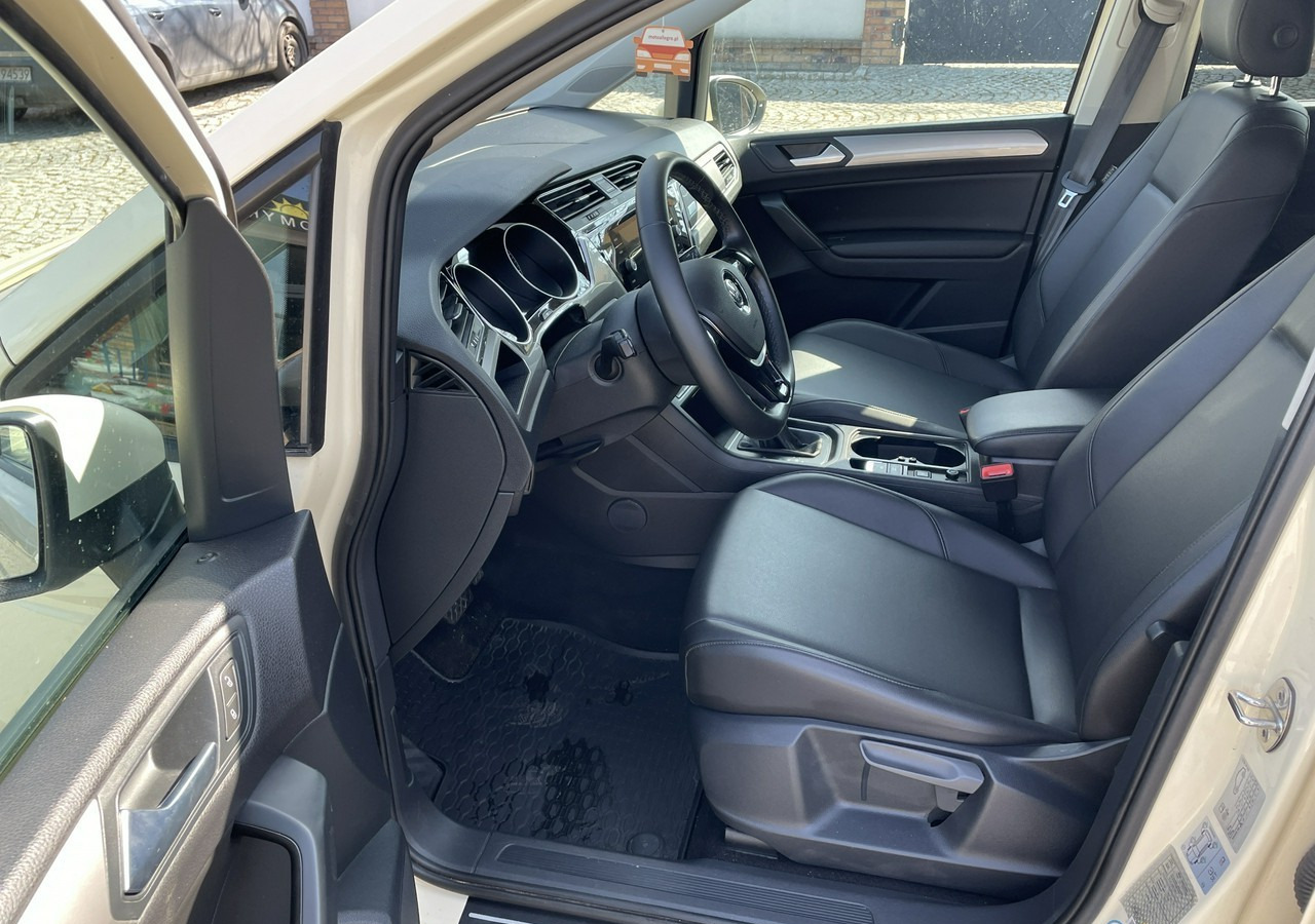 Volkswagen Touran III 2.0 TDI DSG Automat 7osobowy 2020 - Osobní auto: obrázek 5 Volkswagen Touran III 2.0 TDI DSG Automat 7osobowy 2020 - Osobní auto: obrázek 5