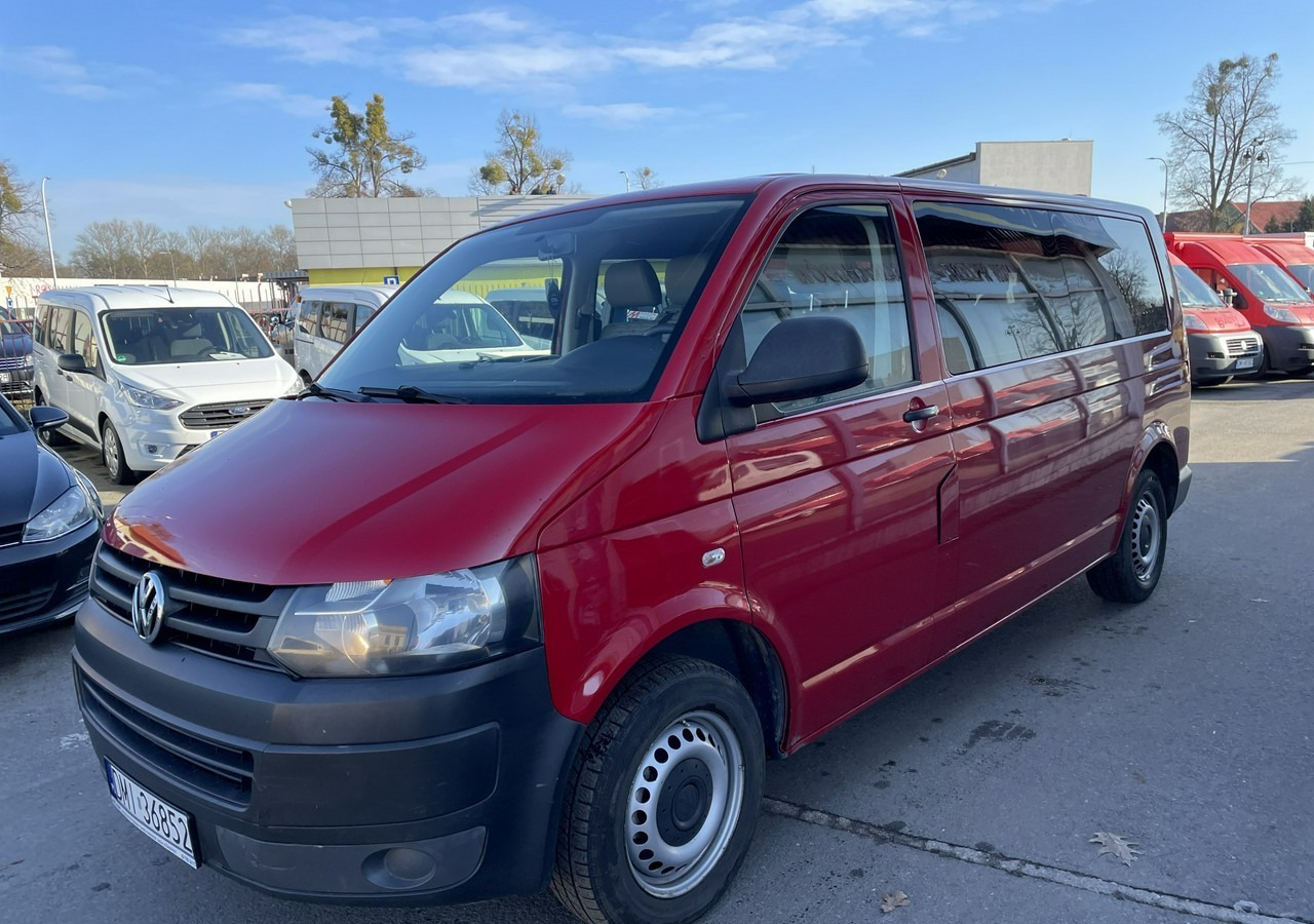 Volkswagen Transporter T5 Transporter T5 Lift 2.0 Tdi 9-osob Klima 2011 - Osobní auto: obrázek 2 Volkswagen Transporter T5 Transporter T5 Lift 2.0 Tdi 9-osob Klima 2011 - Osobní auto: obrázek 2