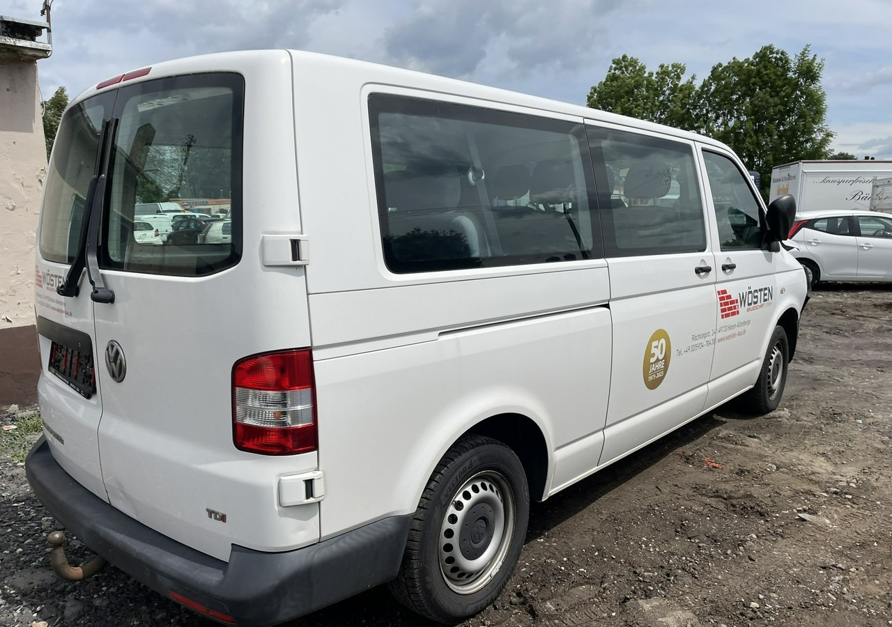 Volkswagen Transporter T5 Volkswagen Transporter Long 2.0-140KM 9-osobowy Model 2015 - Osobní auto: obrázek 2 Volkswagen Transporter T5 Volkswagen Transporter Long 2.0-140KM 9-osobowy Model 2015 - Osobní auto: obrázek 2