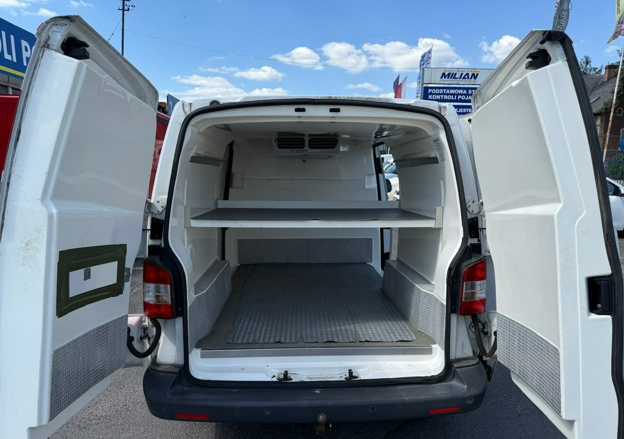 Volkswagen Transporter Transporter T5 LIFT 2.0-180 KM, DSG7 Chłodnia Konvekta Model 2012 - Chladící dodávka: obrázek 1 Volkswagen Transporter Transporter T5 LIFT 2.0-180 KM, DSG7 Chłodnia Konvekta Model 2012 - Chladící dodávka: obrázek 1