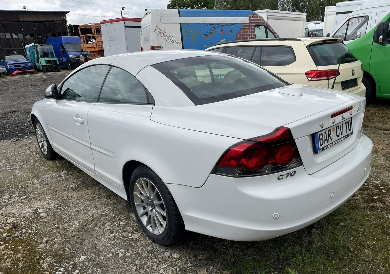 Volvo C70 II Volvo C70 2.0-136KM Cabrio Kabriolet 2010 - Osobní auto: obrázek 5 Volvo C70 II Volvo C70 2.0-136KM Cabrio Kabriolet 2010 - Osobní auto: obrázek 5