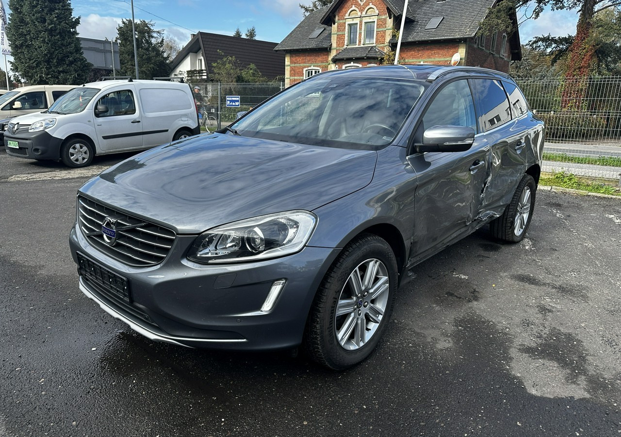 Volvo XC60 I Volvo XC 60 D4AWD Bogate wyposażenie 2017 - SUV: obrázek 2 Volvo XC60 I Volvo XC 60 D4AWD Bogate wyposażenie 2017 - SUV: obrázek 2