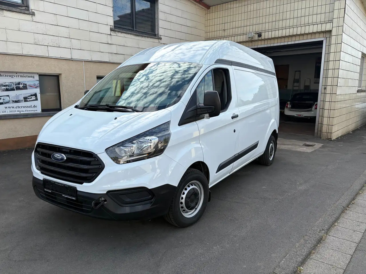 Ford Transit Custom 300 L2 H2 Motorschaden - Furgon: obrázek 1 Ford Transit Custom 300 L2 H2 Motorschaden - Furgon: obrázek 1