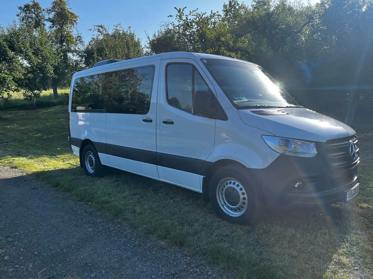 Mercedes-Benz Sprinter KOMBI TOURER DACHKLIMA 9-SITZE - Minibus, Mikrobus: obrázek 3 Mercedes-Benz Sprinter KOMBI TOURER DACHKLIMA 9-SITZE - Minibus, Mikrobus: obrázek 3