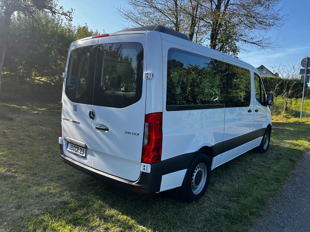 Mercedes-Benz Sprinter KOMBI TOURER DACHKLIMA 9-SITZE - Minibus, Mikrobus: obrázek 4 Mercedes-Benz Sprinter KOMBI TOURER DACHKLIMA 9-SITZE - Minibus, Mikrobus: obrázek 4