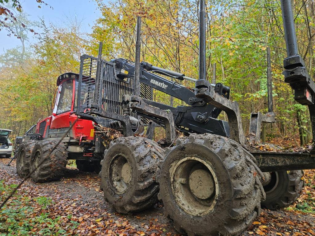 Komatsu 875 - Vyvážecí souprava: obrázek 2 Komatsu 875 - Vyvážecí souprava: obrázek 2