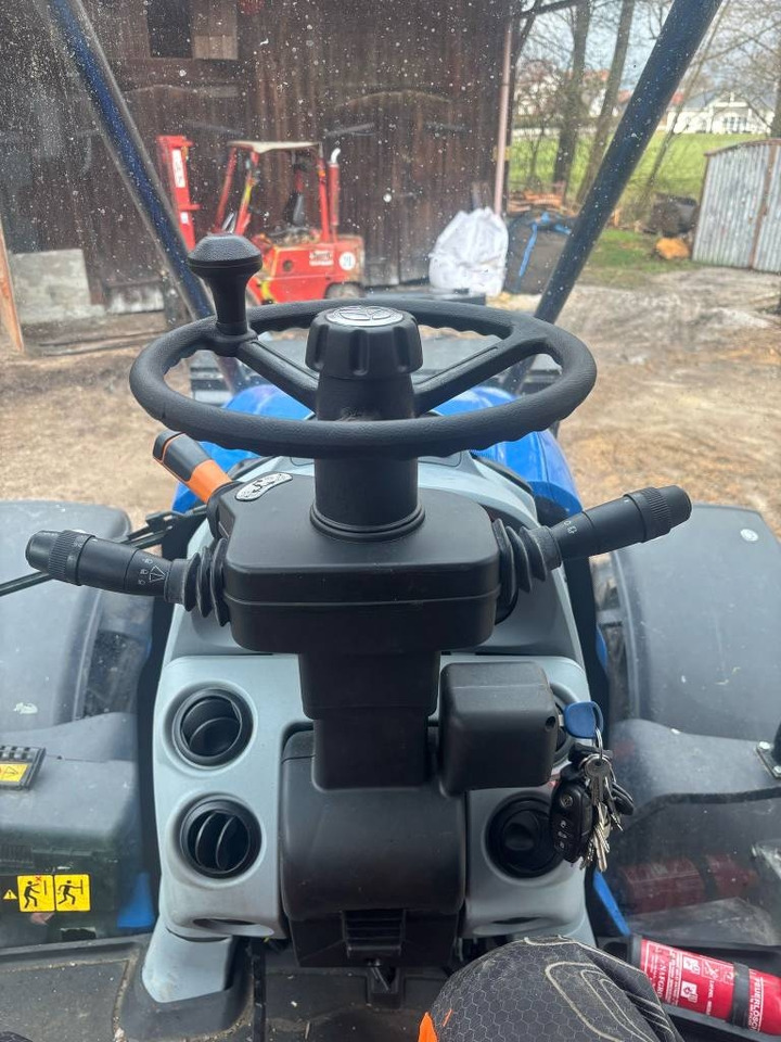 Lesní traktor New Holland T5.110 AutoCommand: obrázek 7