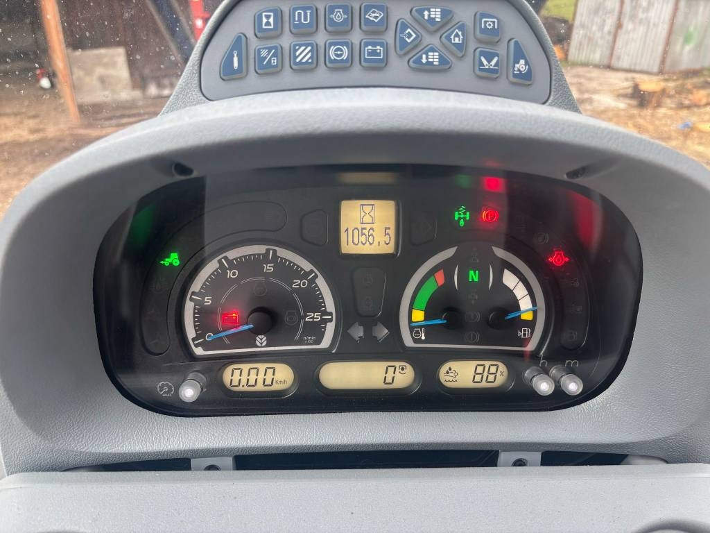 Lesní traktor New Holland T5.110 AutoCommand: obrázek 12