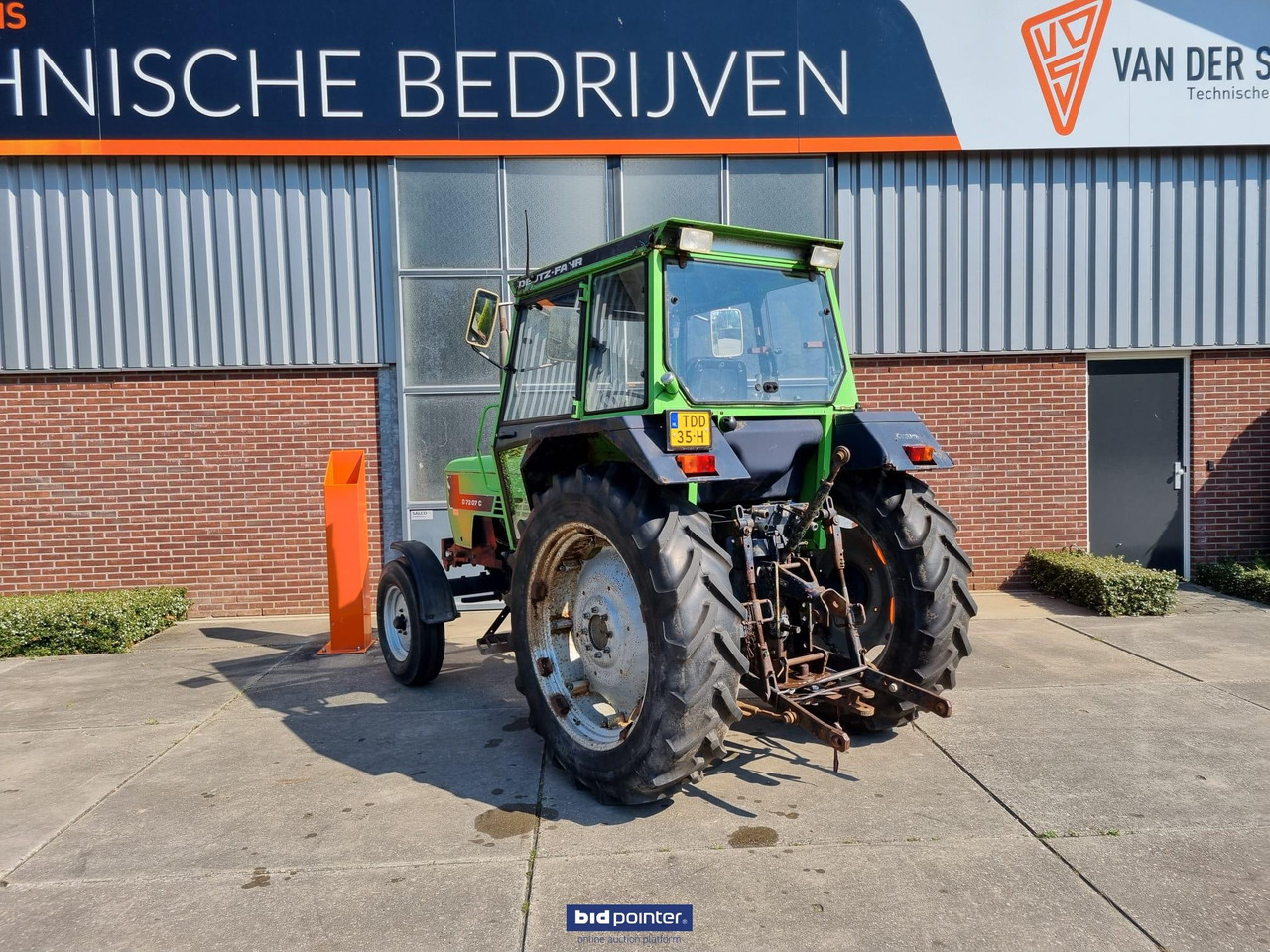 Deutz-Fahr 7207C - Traktor: obrázek 4 Deutz-Fahr 7207C - Traktor: obrázek 4