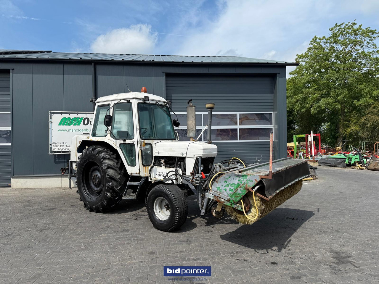 Ford 6610 met rolbezem - Traktor: obrázek 1 Ford 6610 met rolbezem - Traktor: obrázek 1