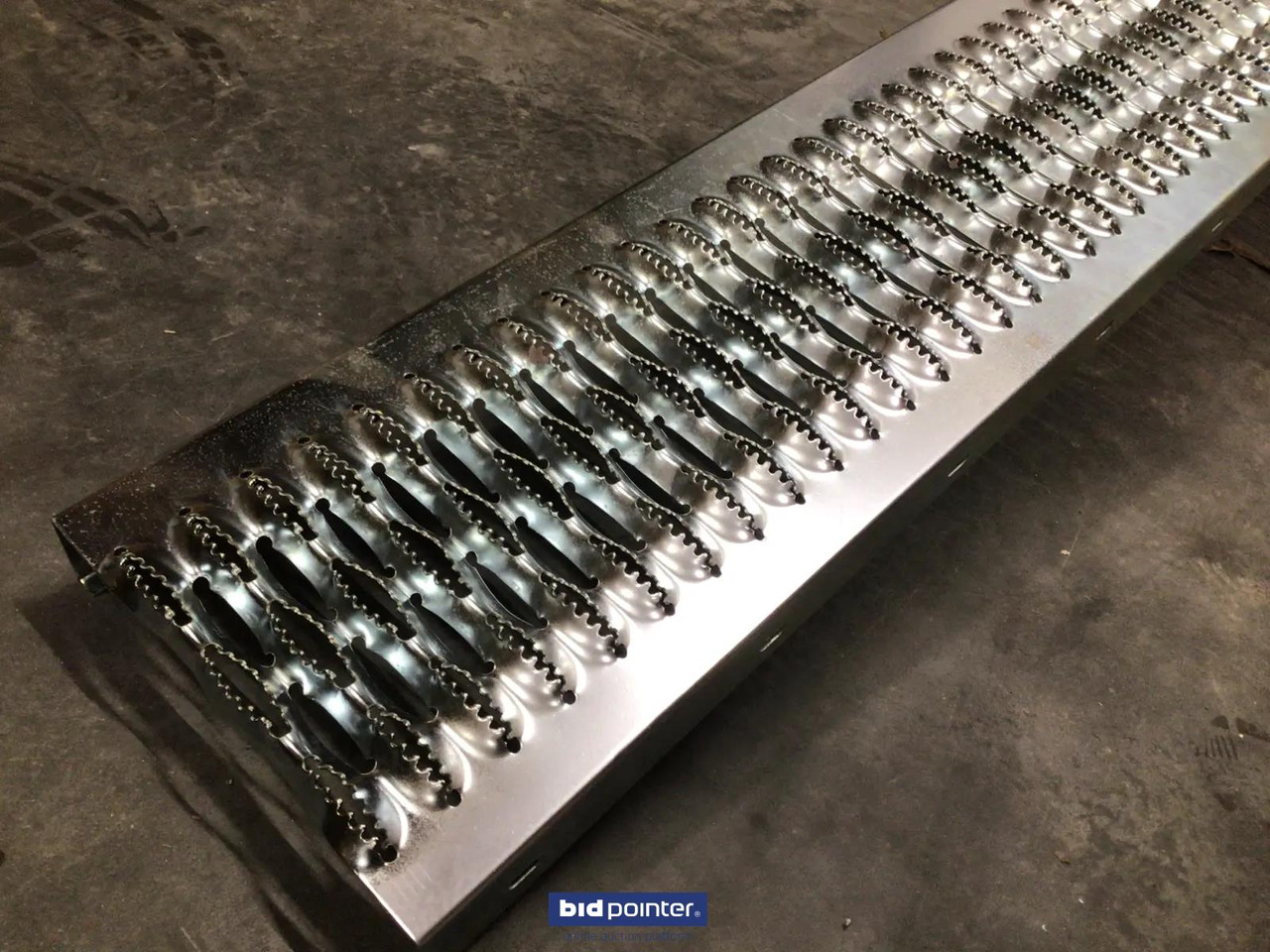 HH Metalen oprijplank - Nájezdová rampa: obrázek 3 HH Metalen oprijplank - Nájezdová rampa: obrázek 3