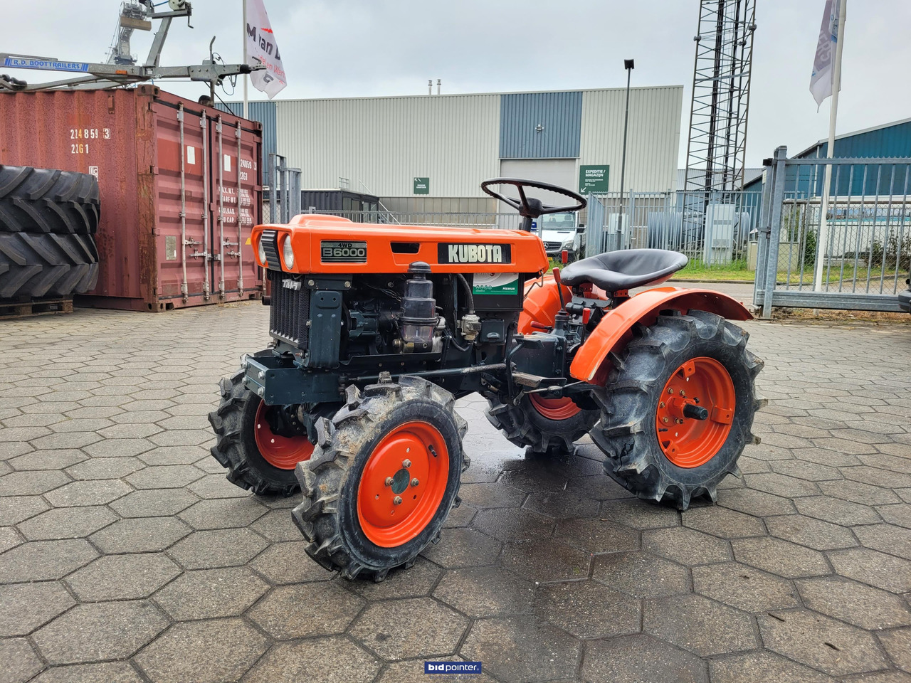 Kubota B6000 4x4 - Malotraktor: obrázek 2 Kubota B6000 4x4 - Malotraktor: obrázek 2
