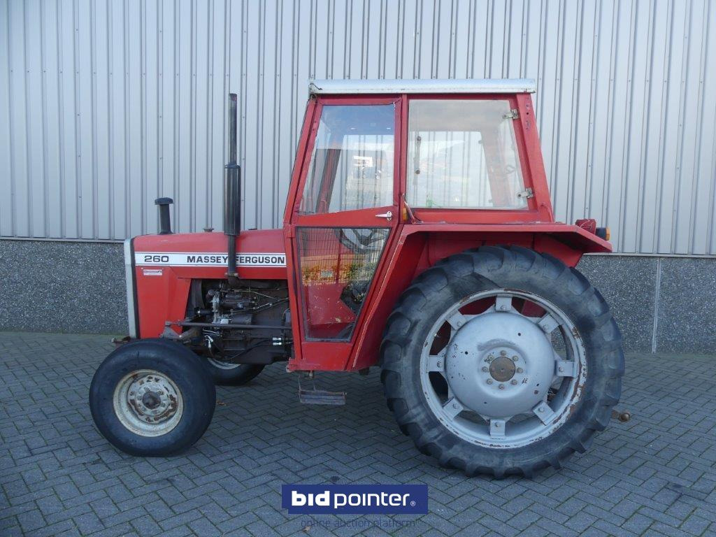 Massey Ferguson 260 with 4226 Hours and powersteering - Traktor: obrázek 3 Massey Ferguson 260 with 4226 Hours and powersteering - Traktor: obrázek 3