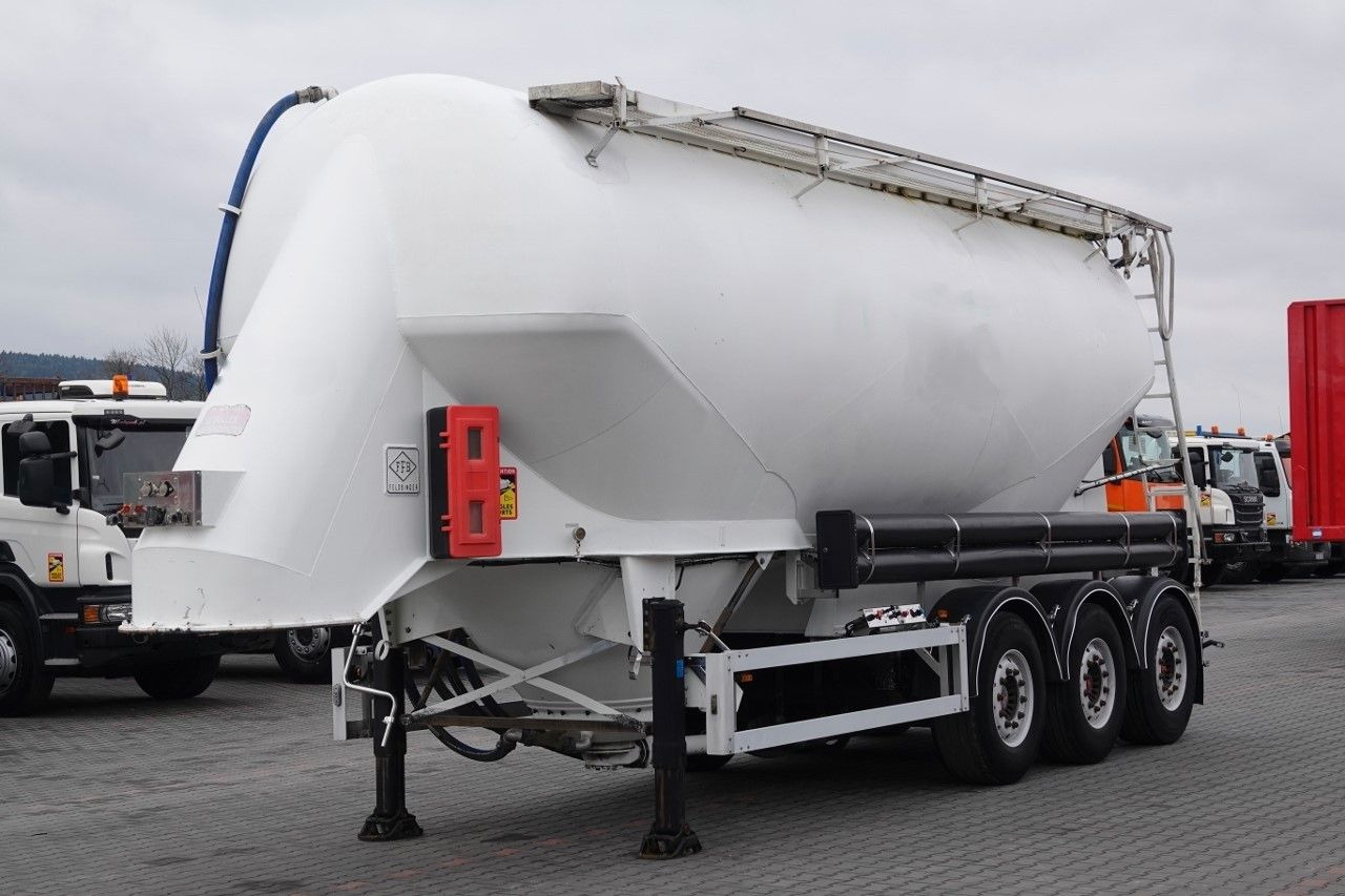 Feldbinder CEMENTONACZEPA / 2 KOMORY / 37 000 L / SILOS / D - Silo cisterna: obrázek 1 Feldbinder CEMENTONACZEPA / 2 KOMORY / 37 000 L / SILOS / D - Silo cisterna: obrázek 1