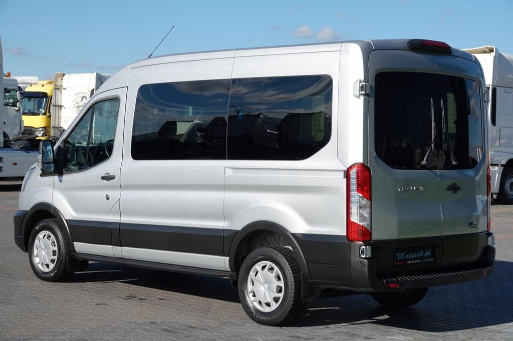Ford TRANSIT / 6 miejsc + Najazd na wózek / Dla osób - Dodávka s dvojitou kabinou: obrázek 4 Ford TRANSIT / 6 miejsc + Najazd na wózek / Dla osób - Dodávka s dvojitou kabinou: obrázek 4