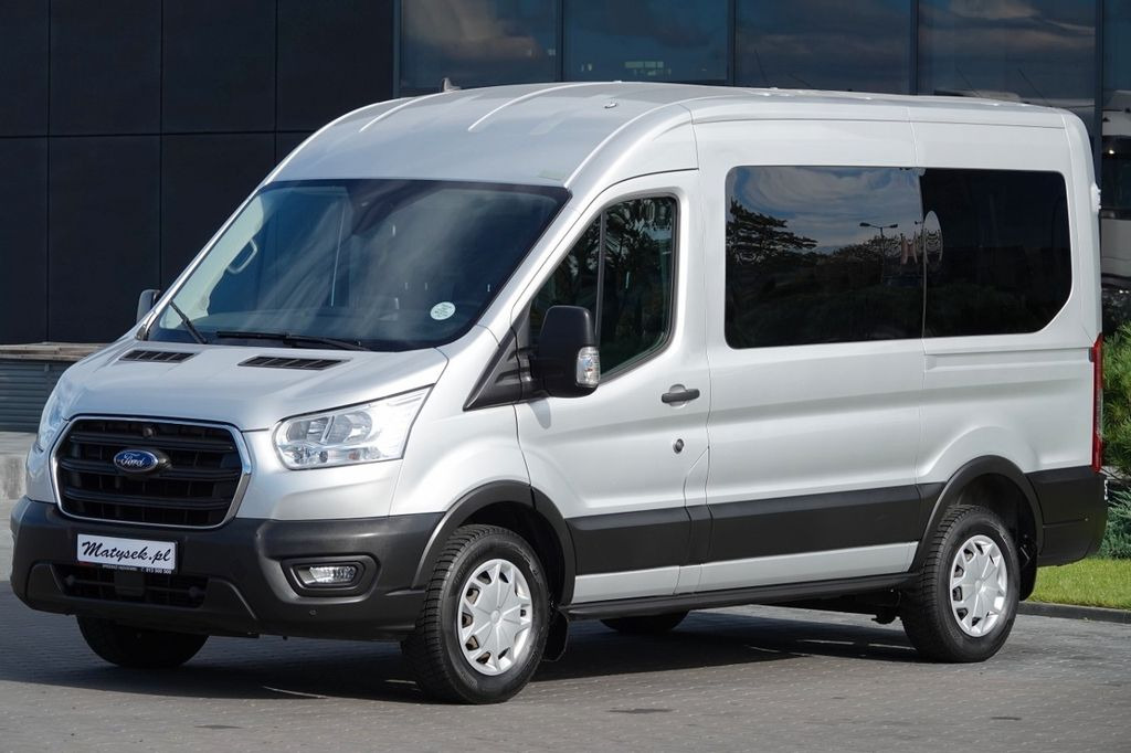 Ford TRANSIT / 6 miejsc + Najazd na wózek / Dla osób - Dodávka s dvojitou kabinou: obrázek 1 Ford TRANSIT / 6 miejsc + Najazd na wózek / Dla osób - Dodávka s dvojitou kabinou: obrázek 1