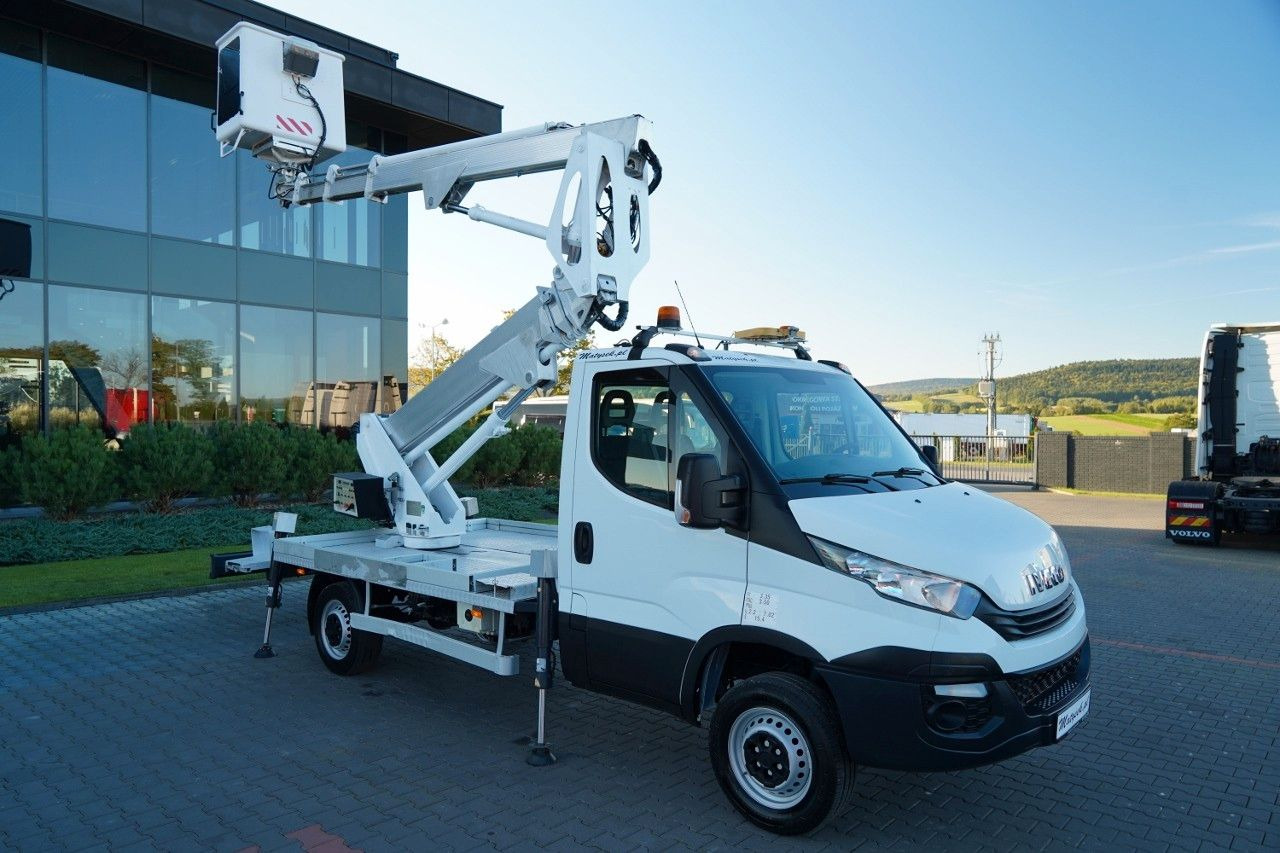 Iveco DAILY 35-120 / ZWYŻKA / PODNOŚNIK KOSZOWY 20 ME - Autoplošina: obrázek 4 Iveco DAILY 35-120 / ZWYŻKA / PODNOŚNIK KOSZOWY 20 ME - Autoplošina: obrázek 4