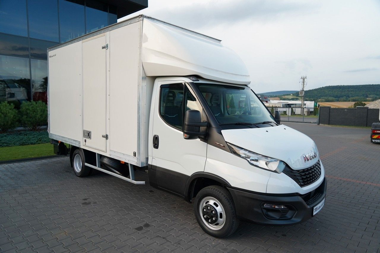 Iveco DAILY 35-160 / KONTENER / BLIŹNIAK / WINDA DHOLL - Chladící dodávka: obrázek 2 Iveco DAILY 35-160 / KONTENER / BLIŹNIAK / WINDA DHOLL - Chladící dodávka: obrázek 2