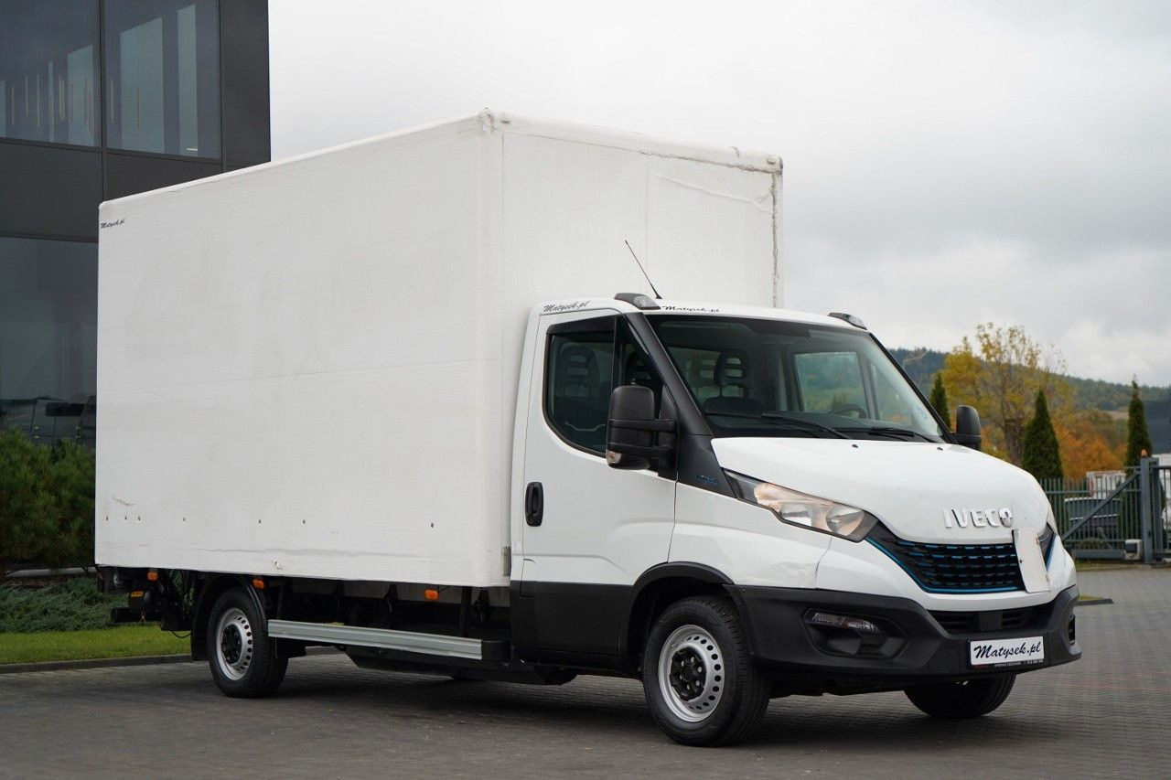 Iveco DAILY 35-NP / CNG / KONTENER / MANUAL / WINDA P - Chladící dodávka: obrázek 1 Iveco DAILY 35-NP / CNG / KONTENER / MANUAL / WINDA P - Chladící dodávka: obrázek 1