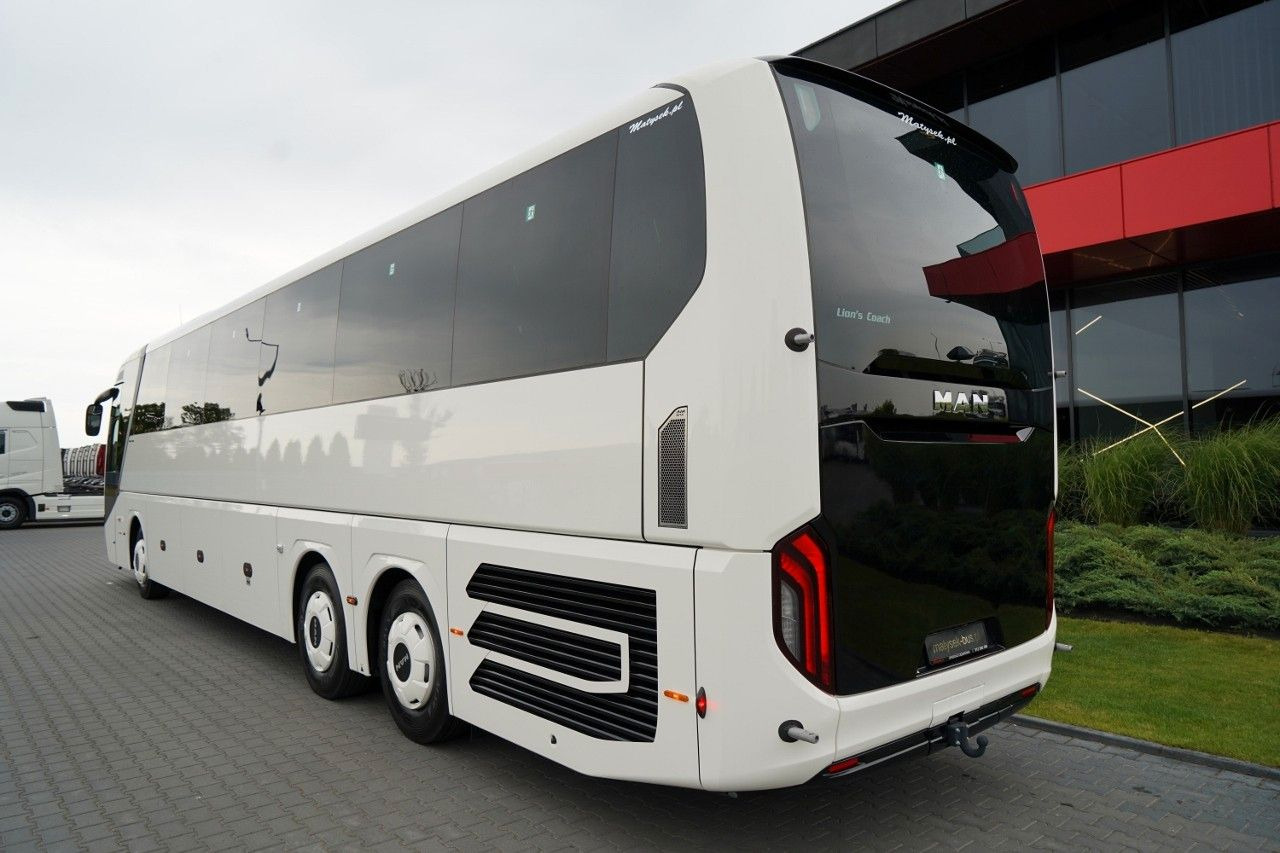 MAN LIONS COACH R08 / EURO 6 / FABRYCZNIE NOWY / DOS - Turistický autobus: obrázek 3 MAN LIONS COACH R08 / EURO 6 / FABRYCZNIE NOWY / DOS - Turistický autobus: obrázek 3