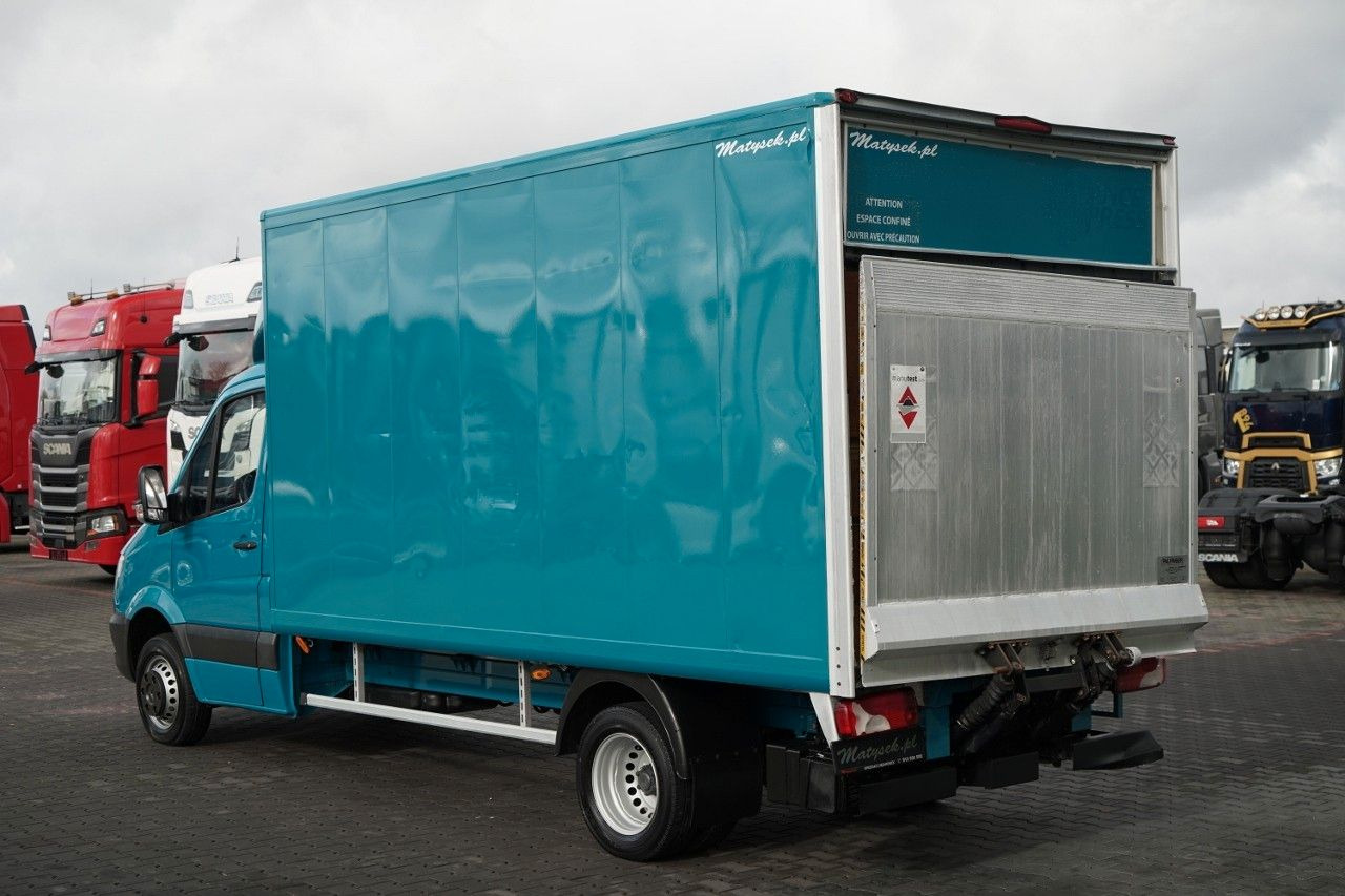 Mercedes-Benz SPRINTER / KONTENER 4,3 M / WINDA PALFINGER - Plachtová dodávka: obrázek 5 Mercedes-Benz SPRINTER / KONTENER 4,3 M / WINDA PALFINGER - Plachtová dodávka: obrázek 5