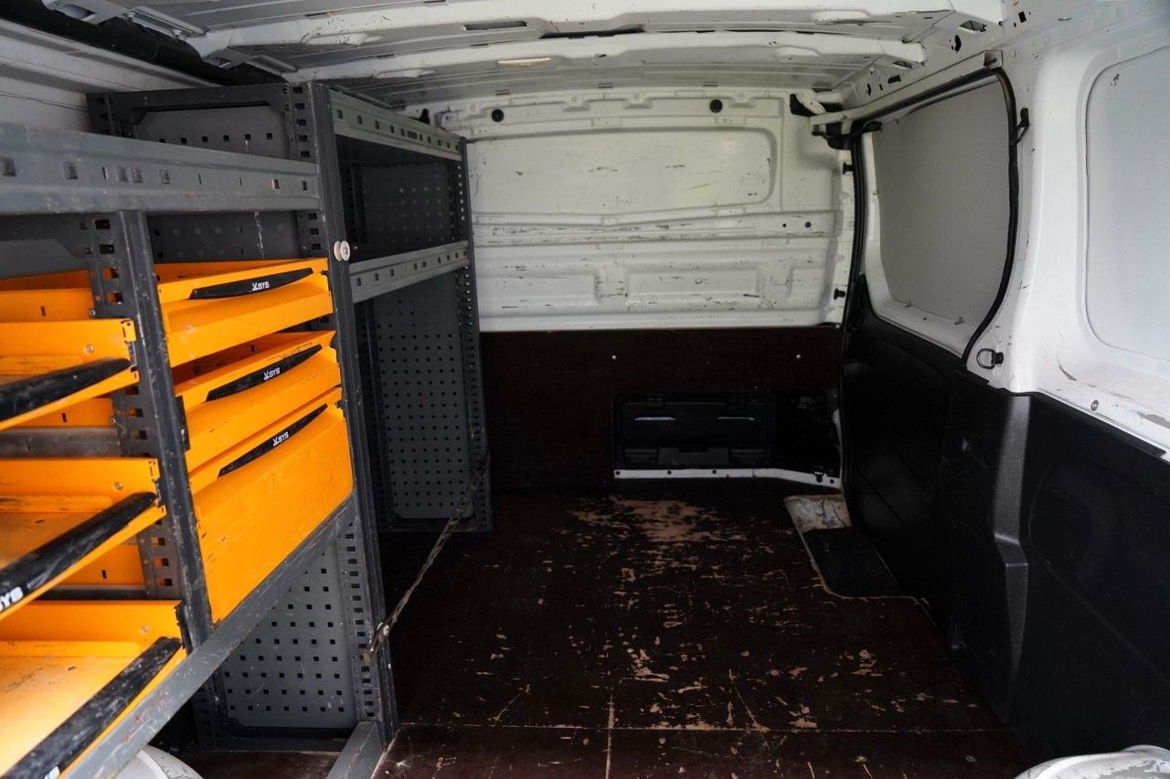 Malá dodávka Renault TRAFIC / BLASZAK / ZABUDOWA WARSZTATOWA / MANUA: obrázek 14