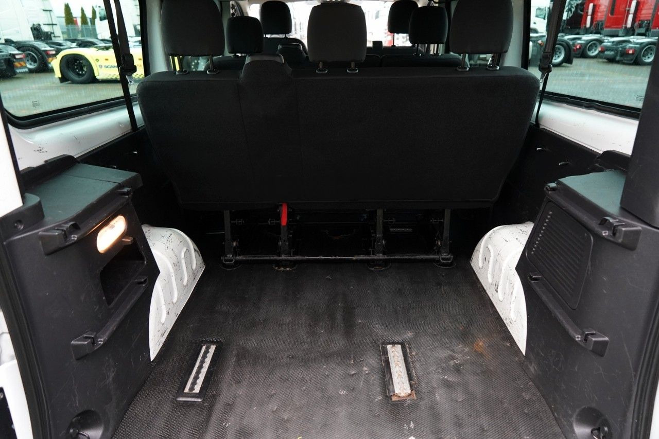 Mikrobus Renault TRAFIC III / BUS / 9 MIEJSC / PIERWSZY WŁAŚCICIE: obrázek 22 Mikrobus Renault TRAFIC III / BUS / 9 MIEJSC / PIERWSZY WŁAŚCICIE: obrázek 22