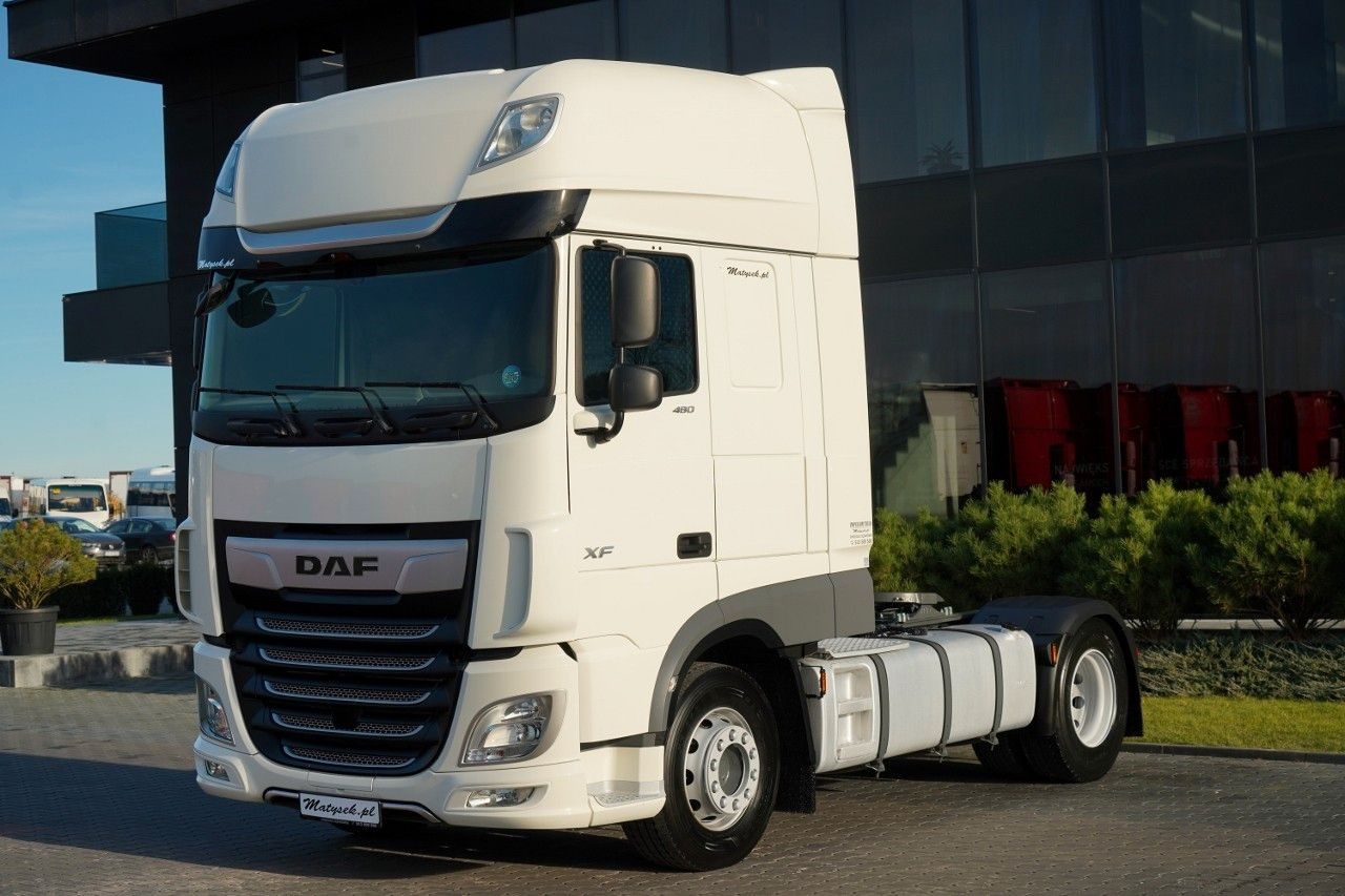 DAF XF 480 / SUPER SPACE CAB / 2021 - Tahač: obrázek 4 DAF XF 480 / SUPER SPACE CAB / 2021 - Tahač: obrázek 4